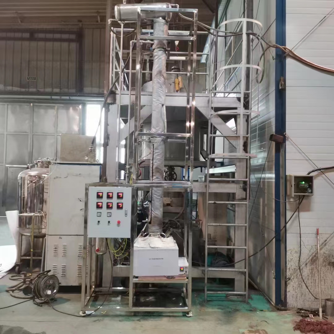 山東精餾塔圖片