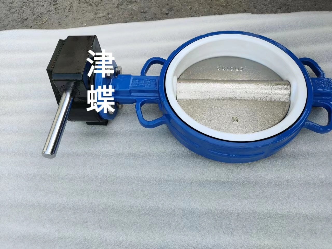 廣州蝸輪對(duì)夾四氟套蝶閥報(bào)價(jià)圖片/廣州蝸輪對(duì)夾四氟套蝶閥報(bào)價(jià)樣板圖 (4)