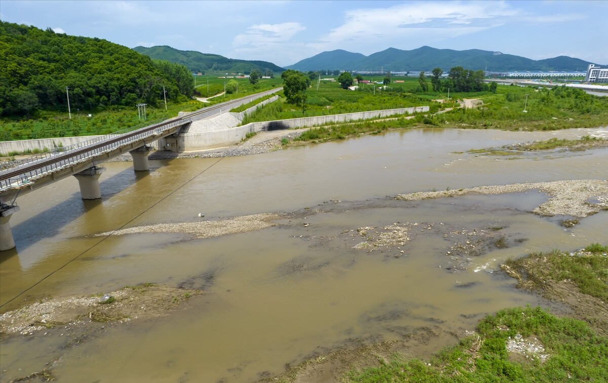 陕西河道护坡工程施工步河道护坡工程施工步骤，市政河道护坡施工，河道护坡施工骤，市政河道护图片