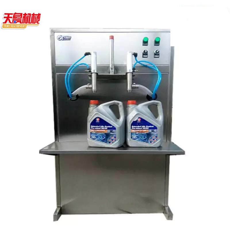 半自動(dòng)液體灌裝機(jī) 飲料果汁灌裝機(jī) 瓶裝橙汁灌裝機(jī)