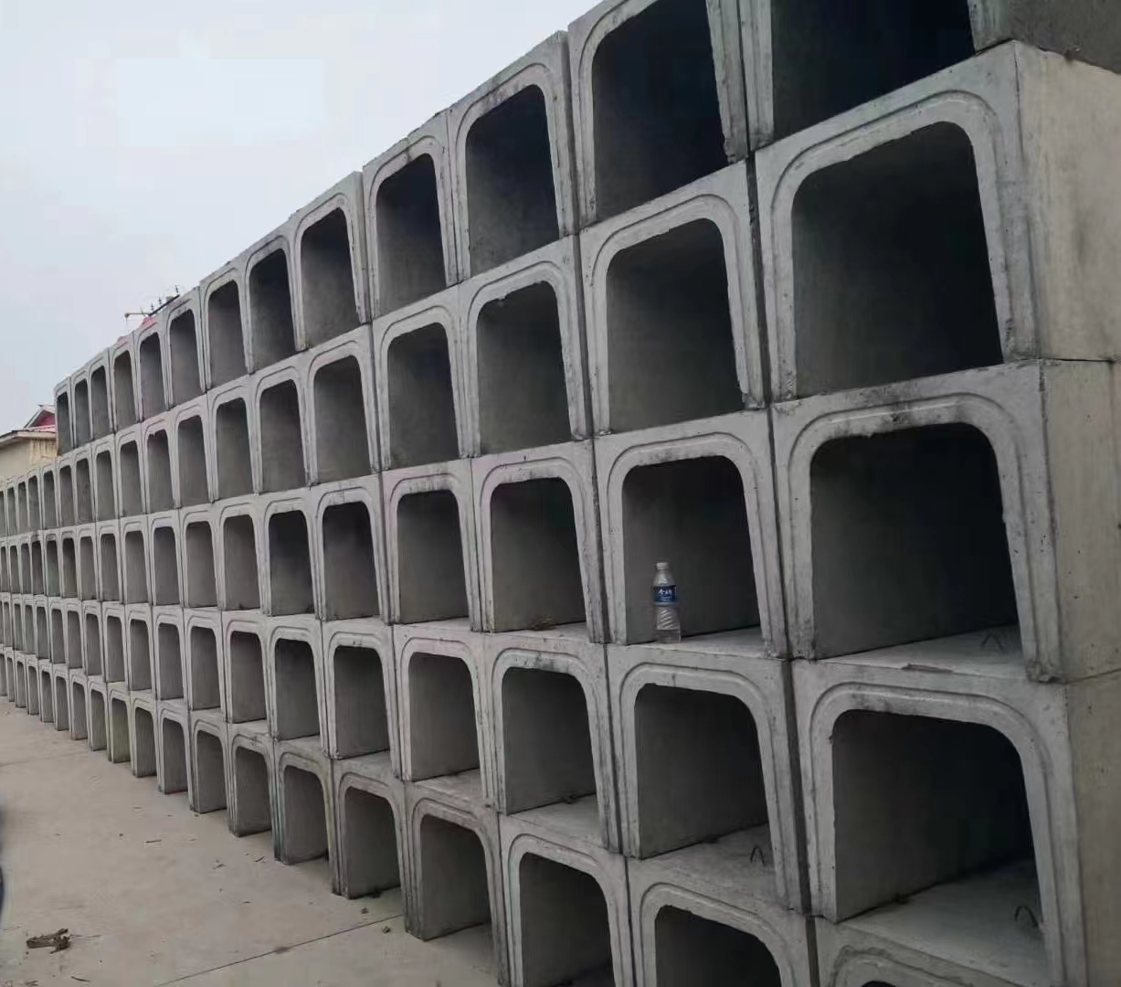 昂昂溪區(qū)排水U型槽價(jià)格圖片/昂昂溪區(qū)排水U型槽價(jià)格樣板圖 (2)