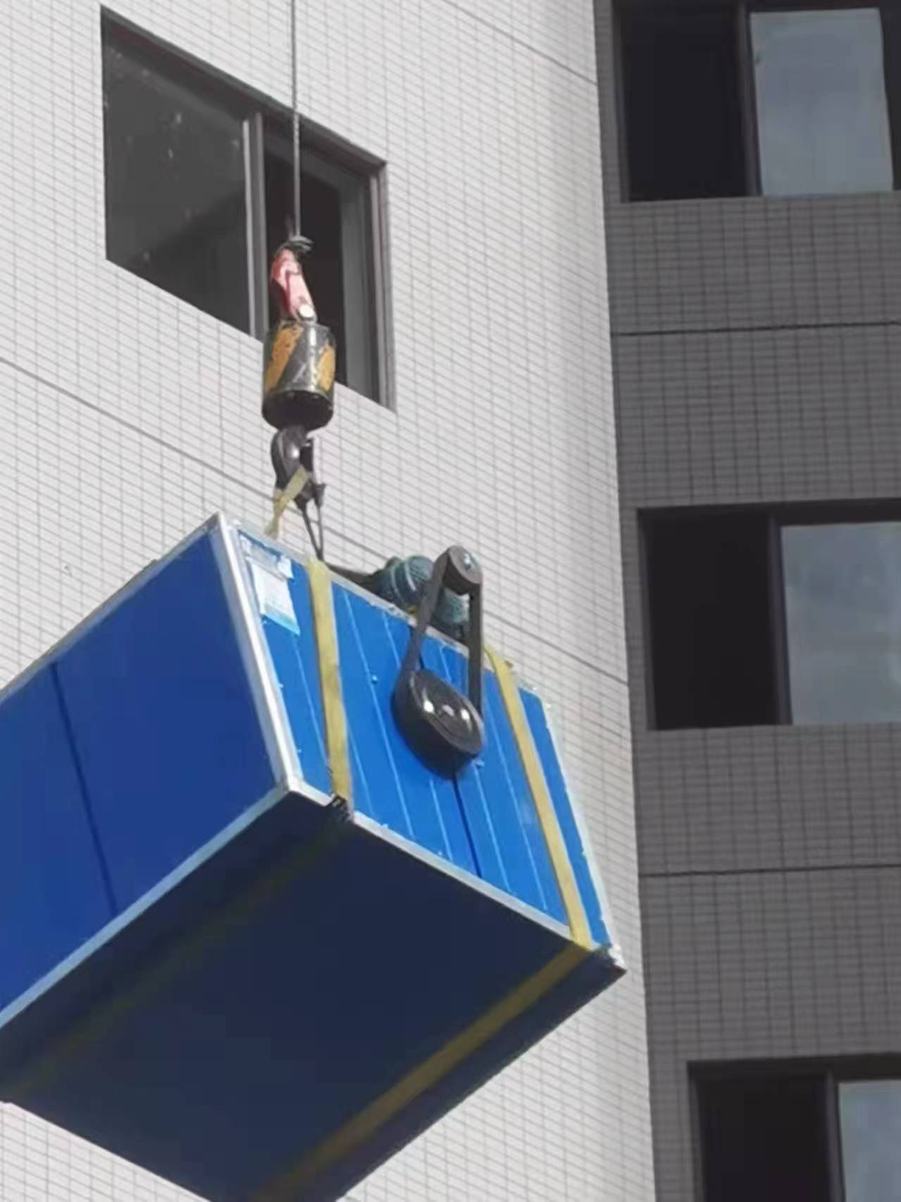 佛山節(jié)能廚房油煙系統(tǒng)安裝公司-白鐵煙管-白鐵排煙通風(fēng)電話