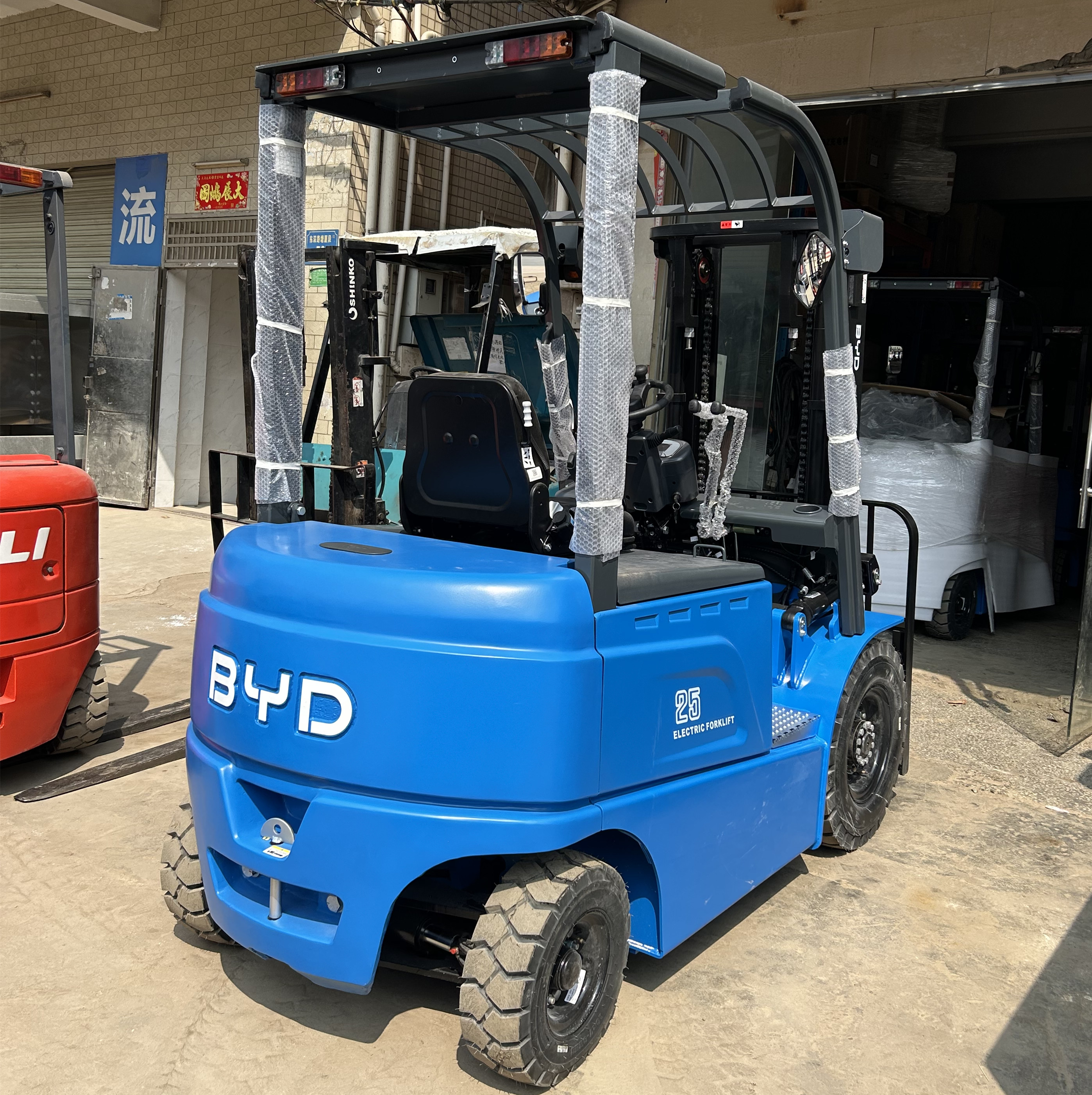CPD25比亞迪鋰電池叉車圖片