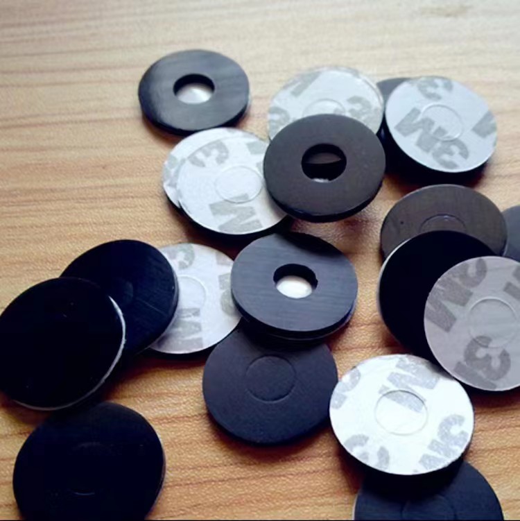 廠家批發(fā)黑色耐磨橡膠腳墊 緩沖減震密封墊圈 防滑自粘橡膠墊片