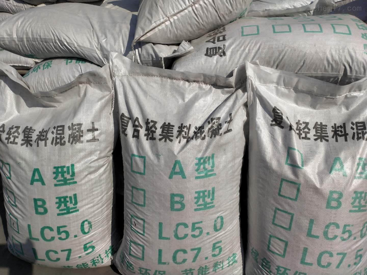 復(fù)合輕集料圖片/復(fù)合輕集料樣板圖 (2)