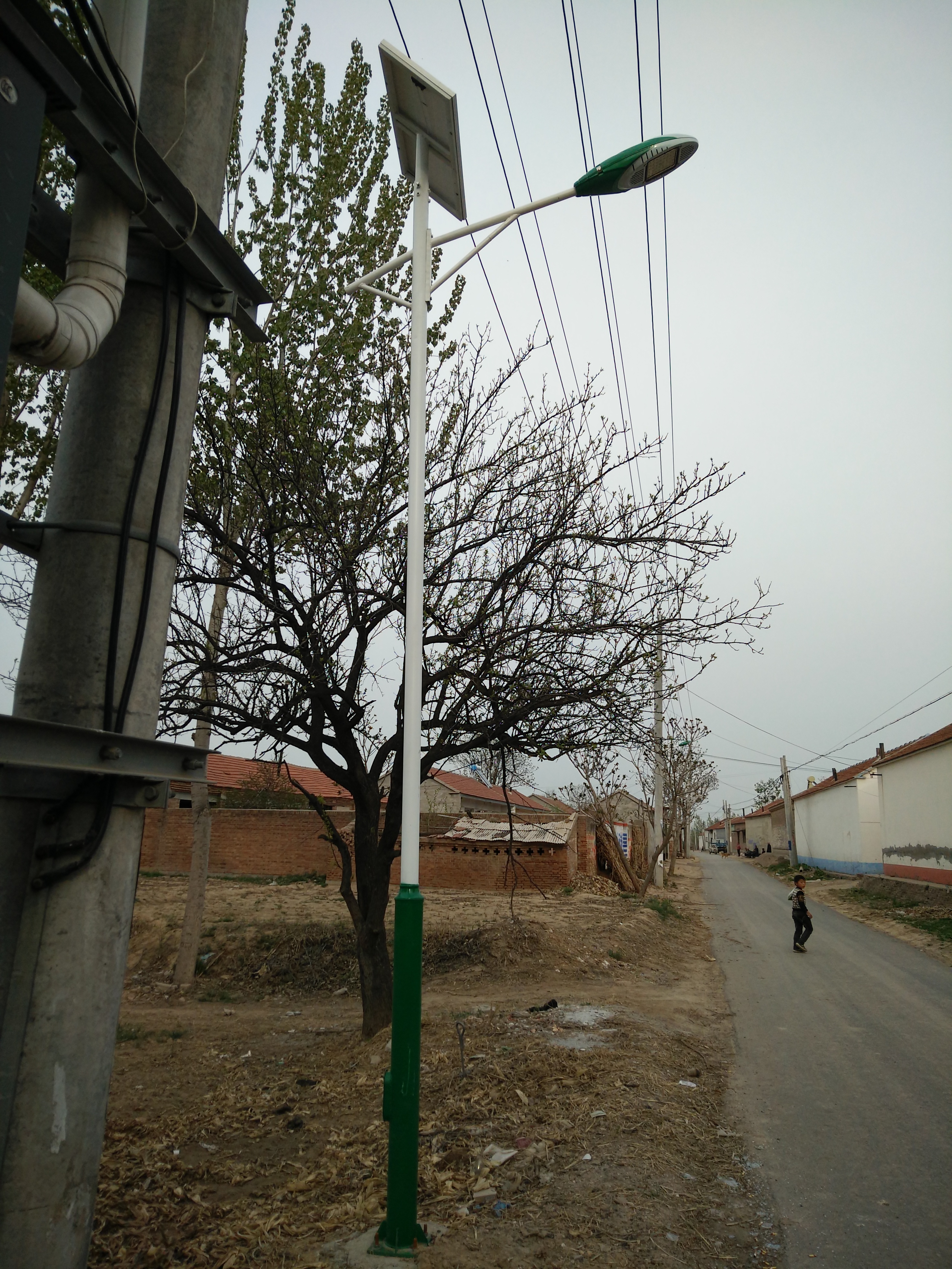 石家庄市阳泉太阳能灯，阳泉太阳能路灯，阳泉太阳能庭院灯，阳泉太阳能景观灯，阳泉高杆灯，厂家