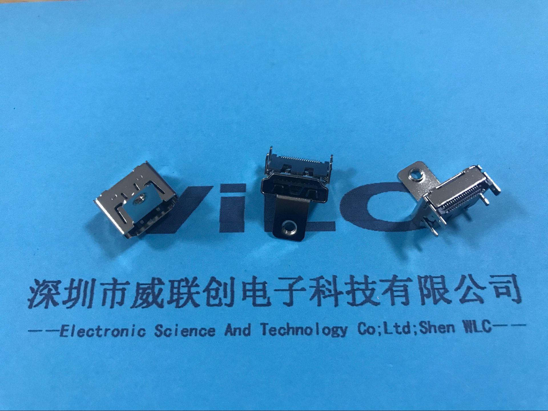 四脚插HDMI 19P母座图片