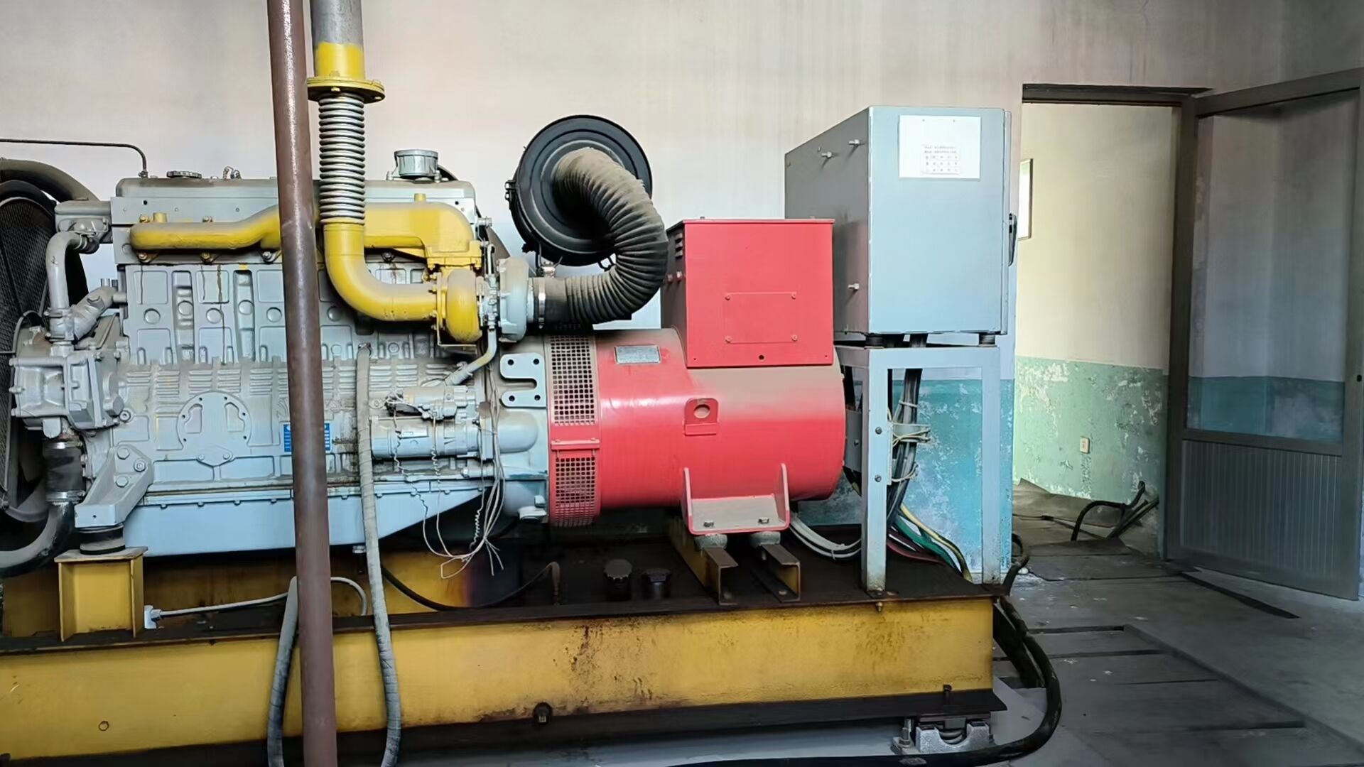 大宇142千瓦發(fā)電機(jī) 二手大宇發(fā)電機(jī)組 二手發(fā)電機(jī)組買(mǎi)賣(mài) 二手大宇發(fā)電機(jī)組買(mǎi)賣(mài)