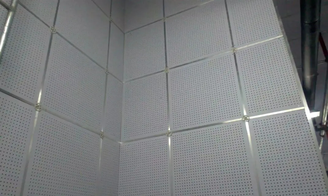 穿孔吸音板保溫圖片