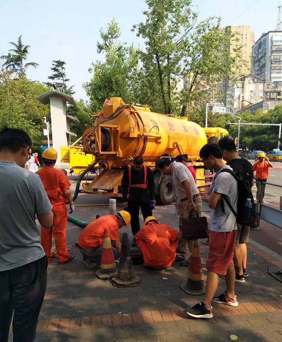 北京通州潞城抽粪 清理化粪池