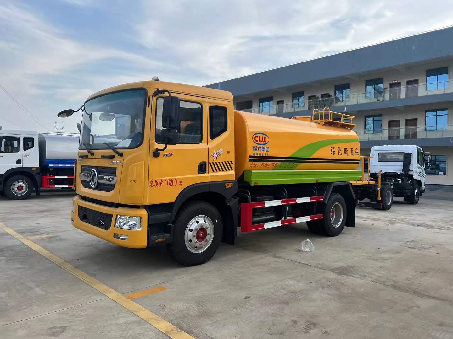 綠化噴灑車圖片/綠化噴灑車樣板圖 (2)