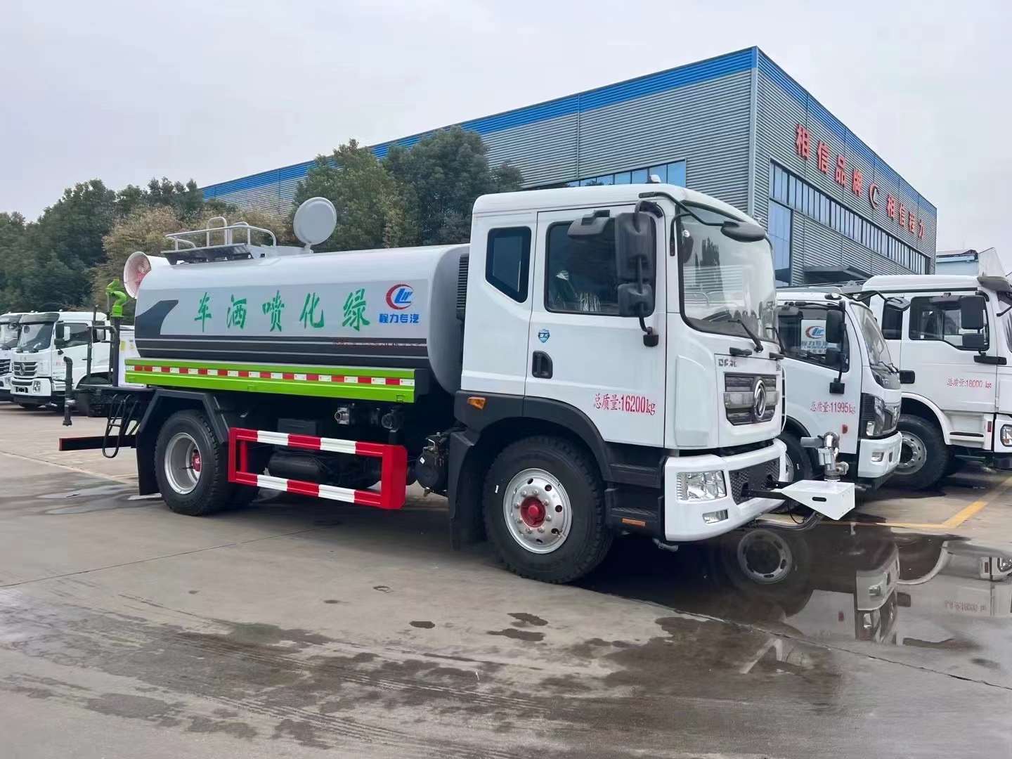 灑水車圖片/灑水車樣板圖 (1)