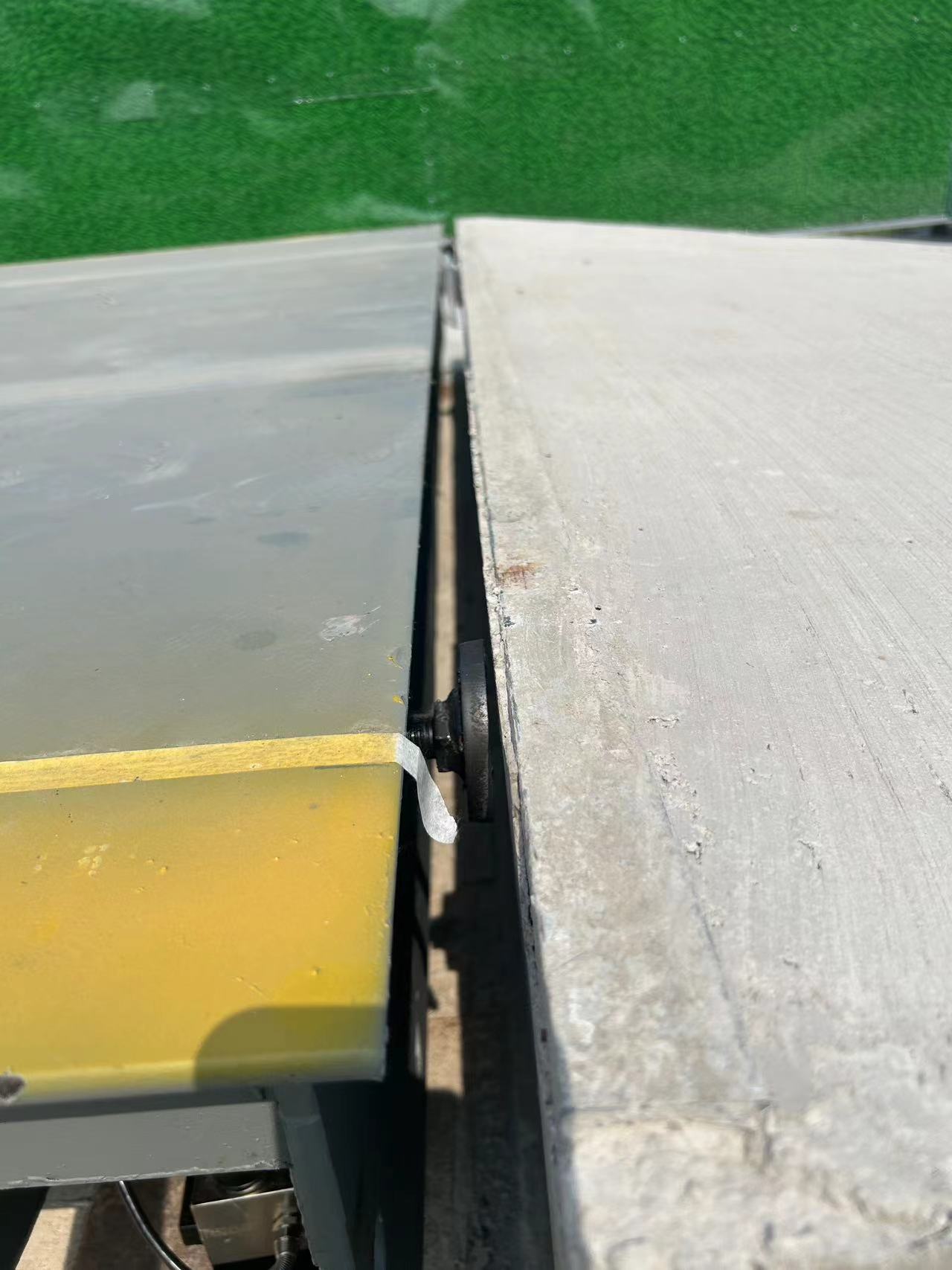 葵青區(qū)100噸地磅無人值守地磅秤200t汽車衡圖片/葵青區(qū)100噸地磅無人值守地磅秤200t汽車衡樣板圖 (4)