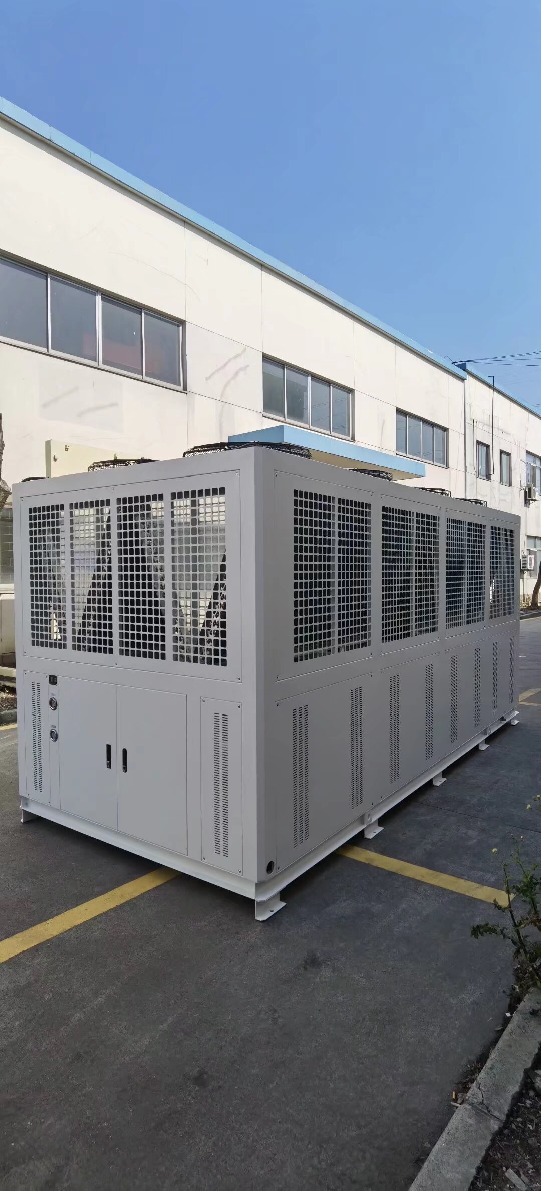 蘇州風(fēng)冷螺桿式冷水機(jī)價(jià)格 風(fēng)冷螺桿式冷水機(jī)組廠家