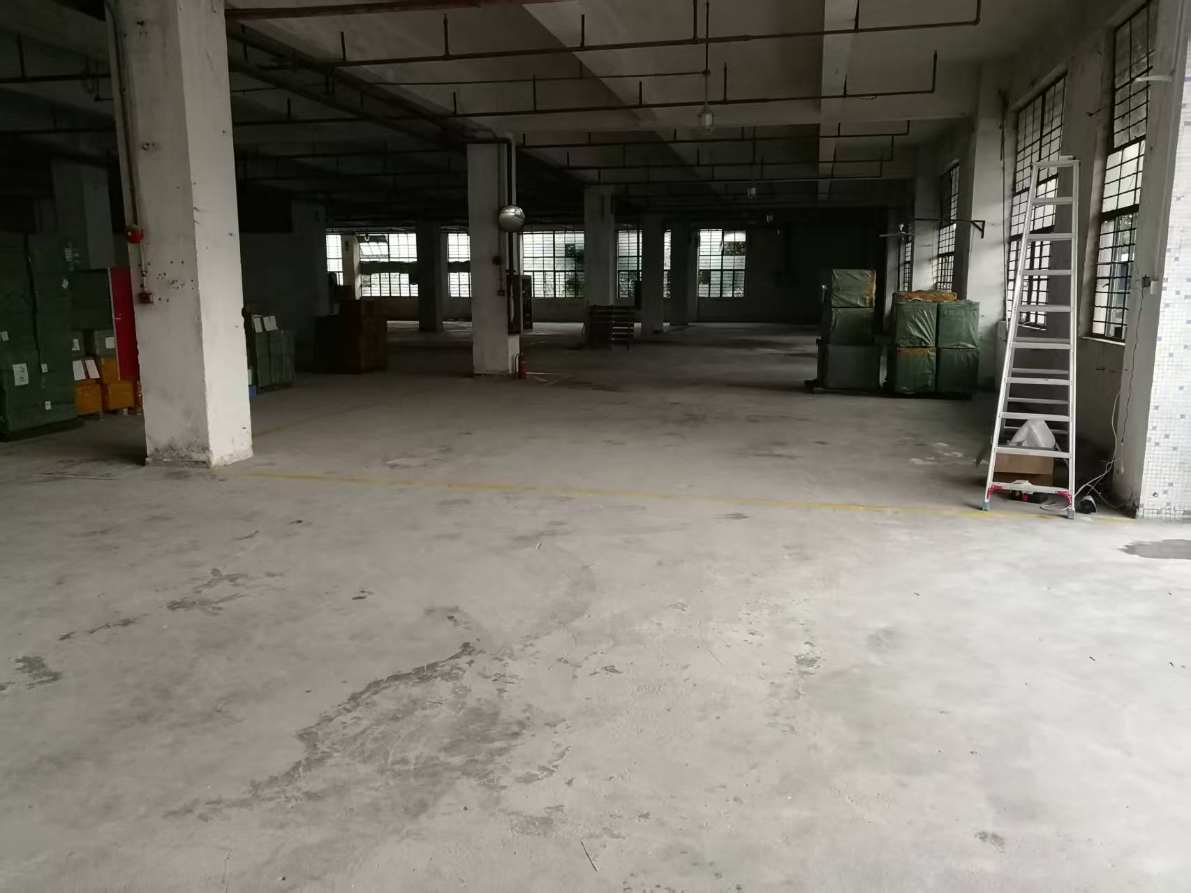 廣州白云收貨裝柜服務(wù)的倉庫