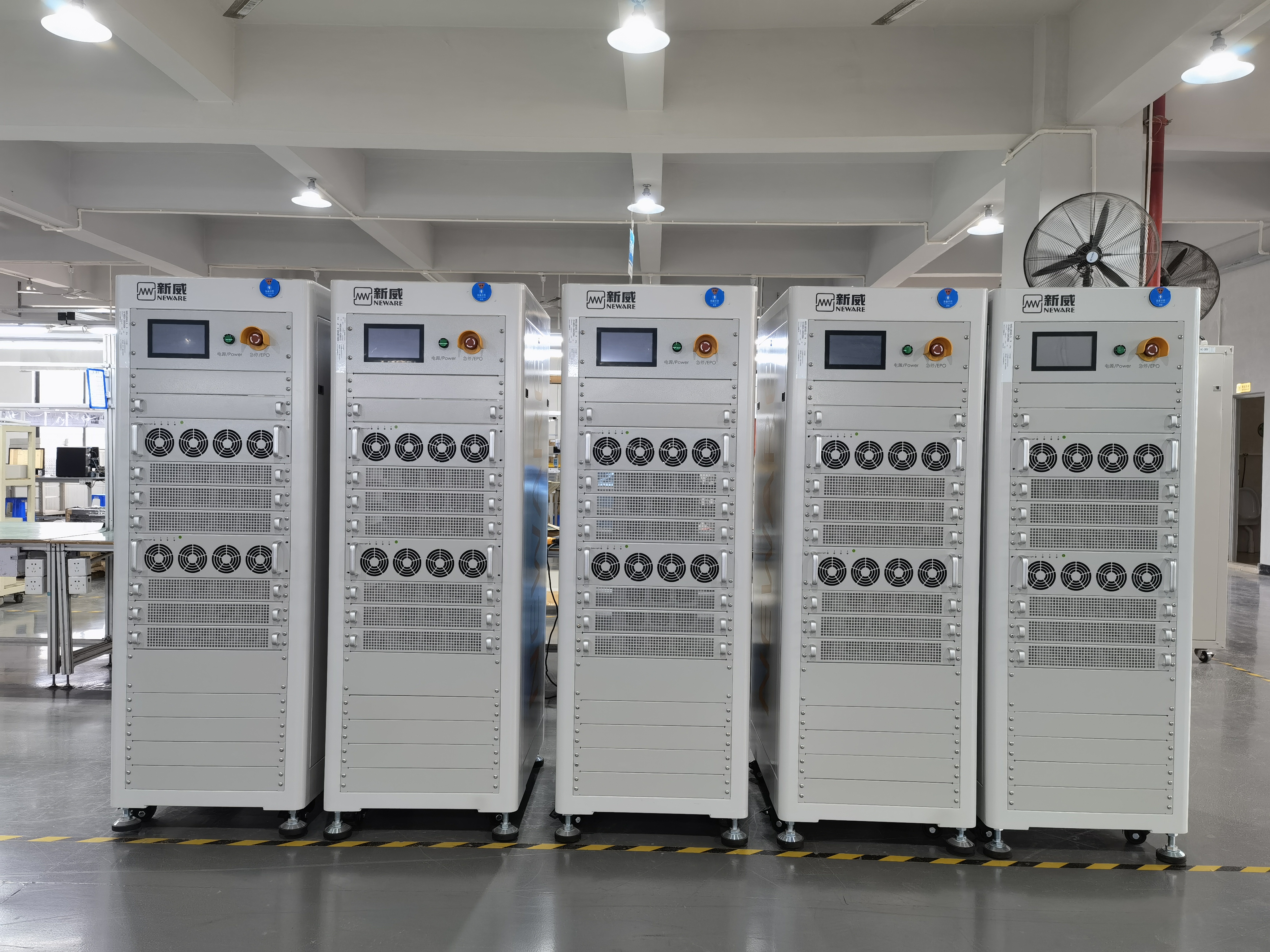 供應(yīng)電池分容檢測柜   新威高倍率電池分容檢測柜 可通道并聯(lián) 能量回饋