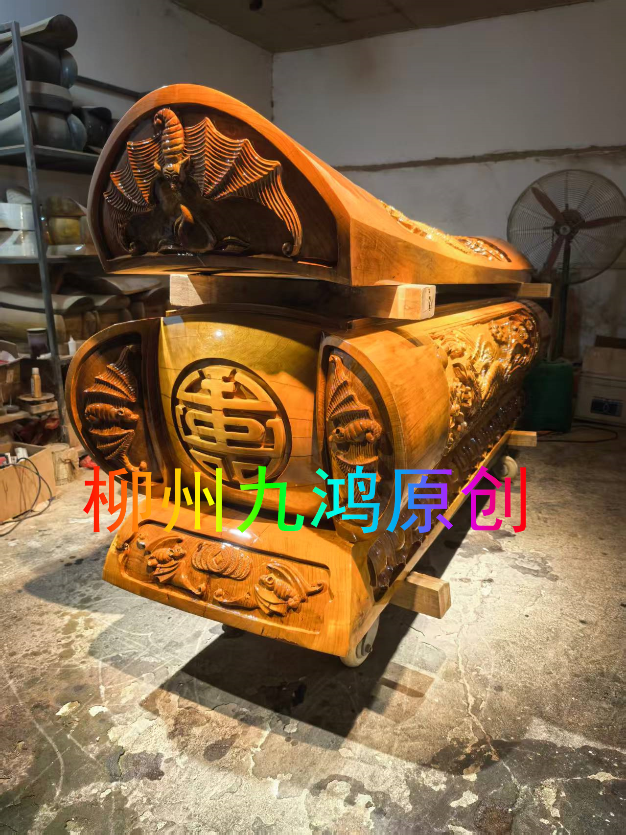 柳州小葉金絲楠木棺材圖片