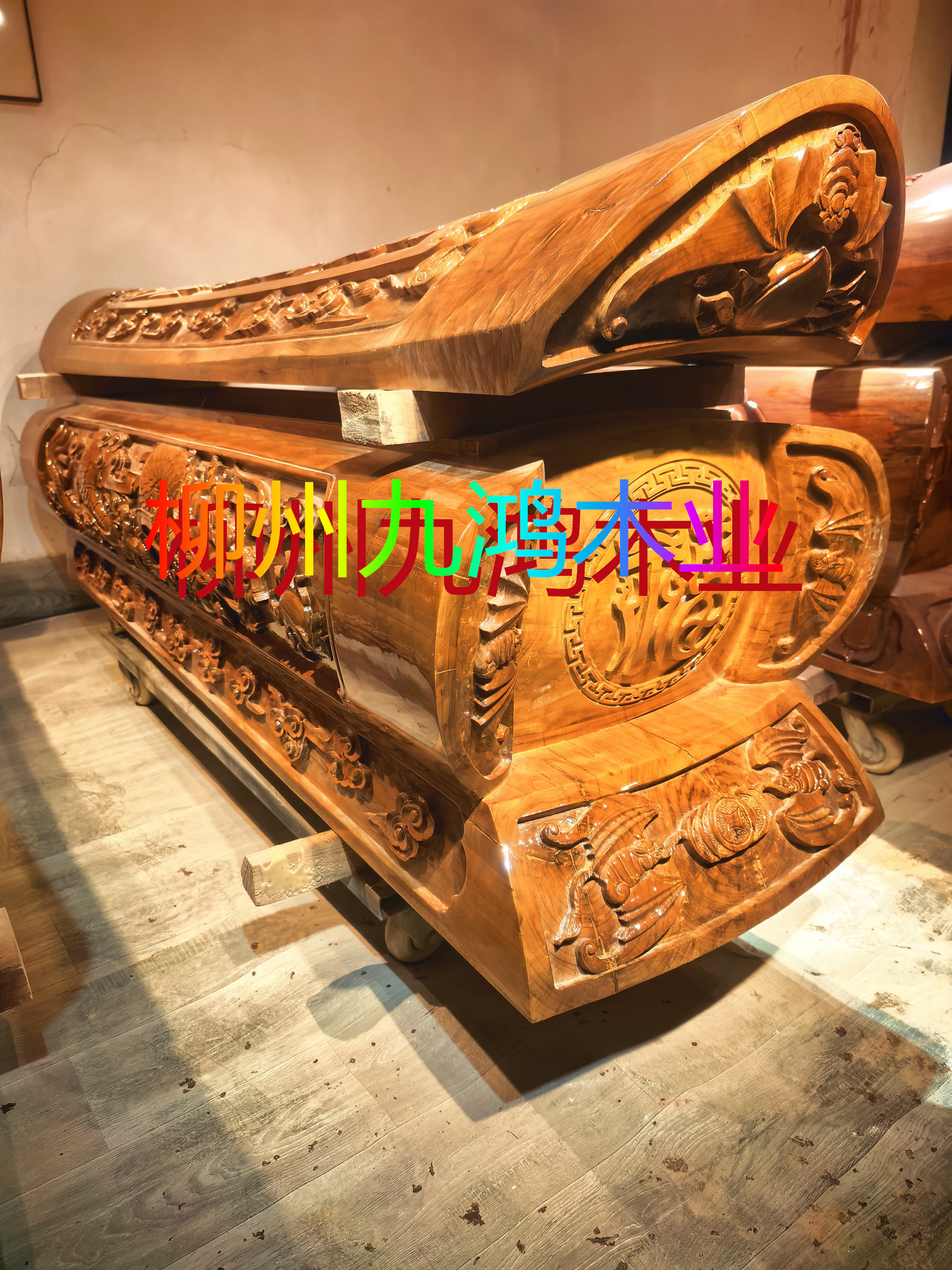 廣西柳州小葉金絲楠棺材生產(chǎn)廠家@什么樣的棺材符合道家文化圖片