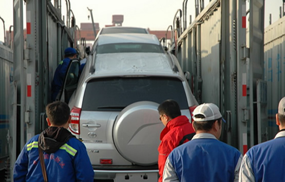 東莞到成都轎車托運(yùn)多少錢，東莞到成都轎車往返托運(yùn)費(fèi)用，東莞到成都轎車往返托運(yùn)報(bào)價(jià)