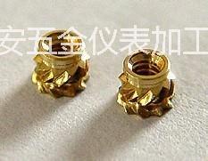 供應(yīng)河北專業(yè)生產(chǎn)銅螺母銅鑲件，價格，河北批發(fā)銅螺母銅鑲件廠家，河北銷售銅螺母銅鑲件價格，河北專業(yè)定做優(yōu)質(zhì)銅螺母廠家