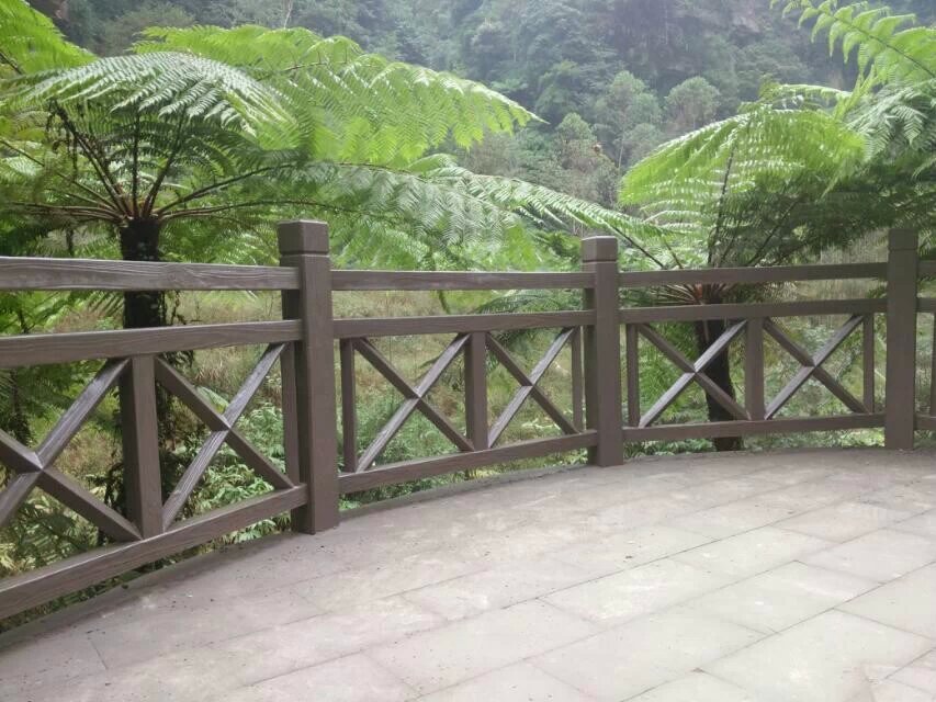 交叉型仿木護欄