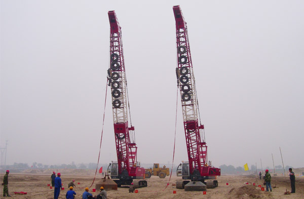 300噸強(qiáng)夯機(jī)租賃100噸米強(qiáng)夯機(jī)出租