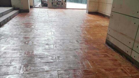 供應成都達州壓花地坪批發(fā)宏奕建筑廠家直銷地坪材料