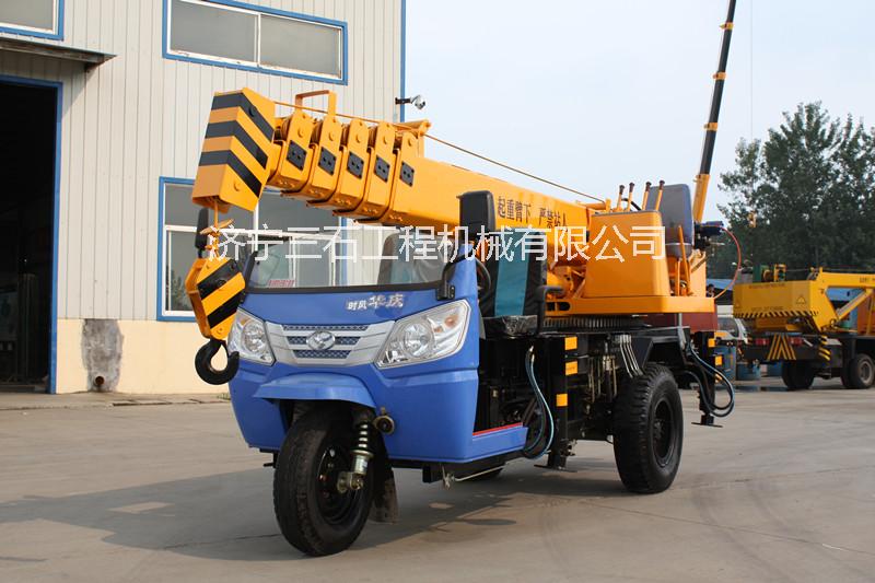 供應(yīng)小型吊車 3噸三輪車吊 3噸吊車*報(bào)價(jià)
