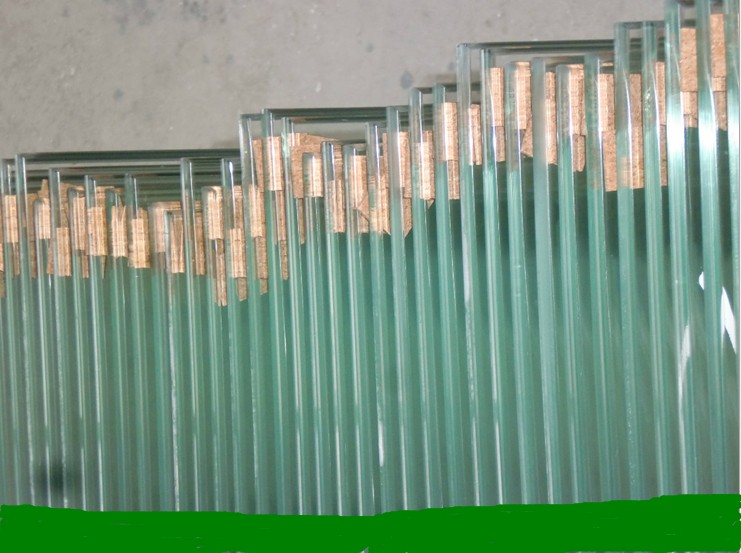 供應(yīng)玻璃防碰撞軟木墊片 *