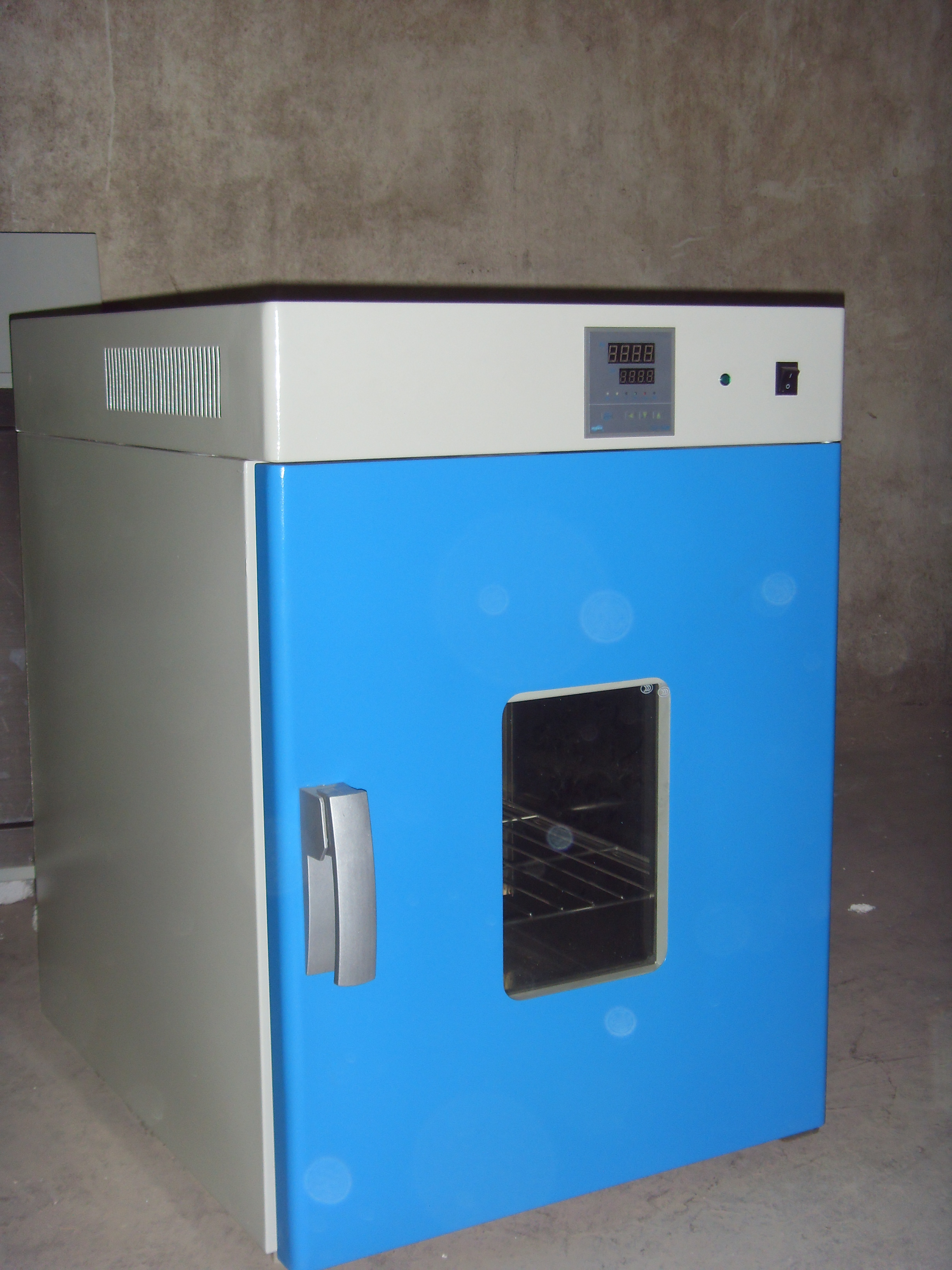 供應101系列高溫烘箱