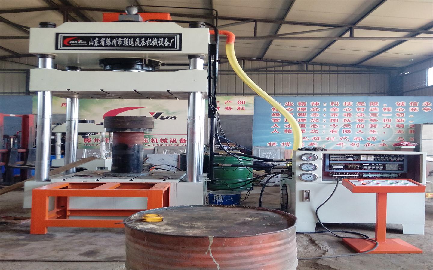 供應(yīng)聯(lián)運單臂液壓機金屬成型液壓機 鋼木門壓花機