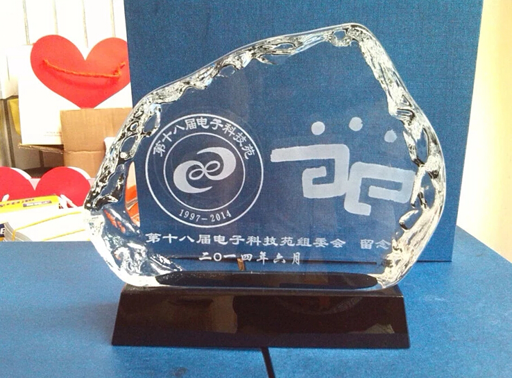 供應(yīng)用于運(yùn)動(dòng)會(huì)獎(jiǎng)杯|表彰大會(huì)獎(jiǎng)杯|*員工獎(jiǎng)杯的水晶獎(jiǎng)杯獎(jiǎng)牌紀(jì)念品