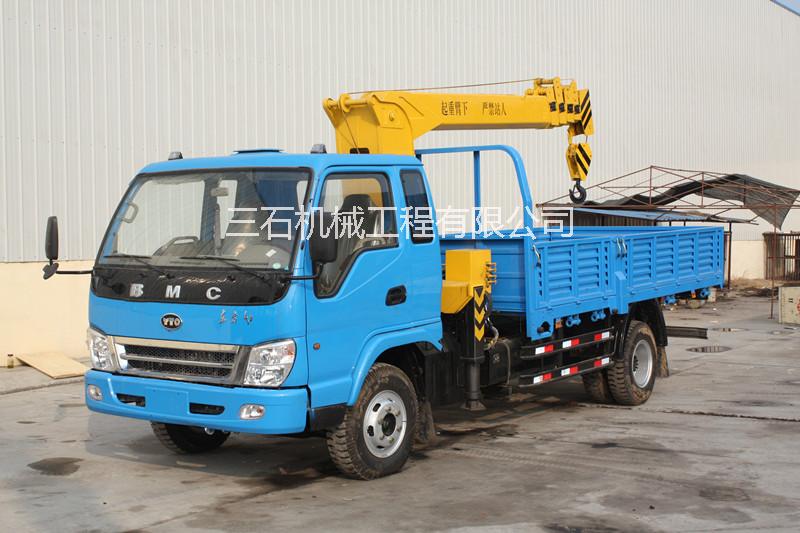 供應(yīng)隨車吊5噸 隨車運(yùn)輸?shù)?小型起重機(jī) 廠家*破冰價(jià)
