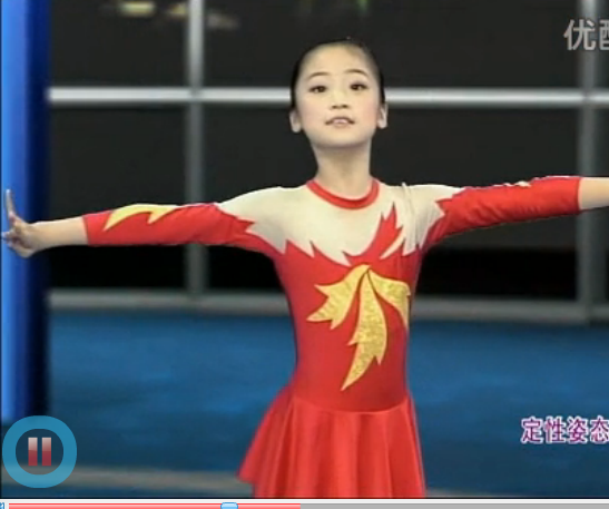 供應(yīng)長春啦啦操體操隊比賽表演服裝定做
