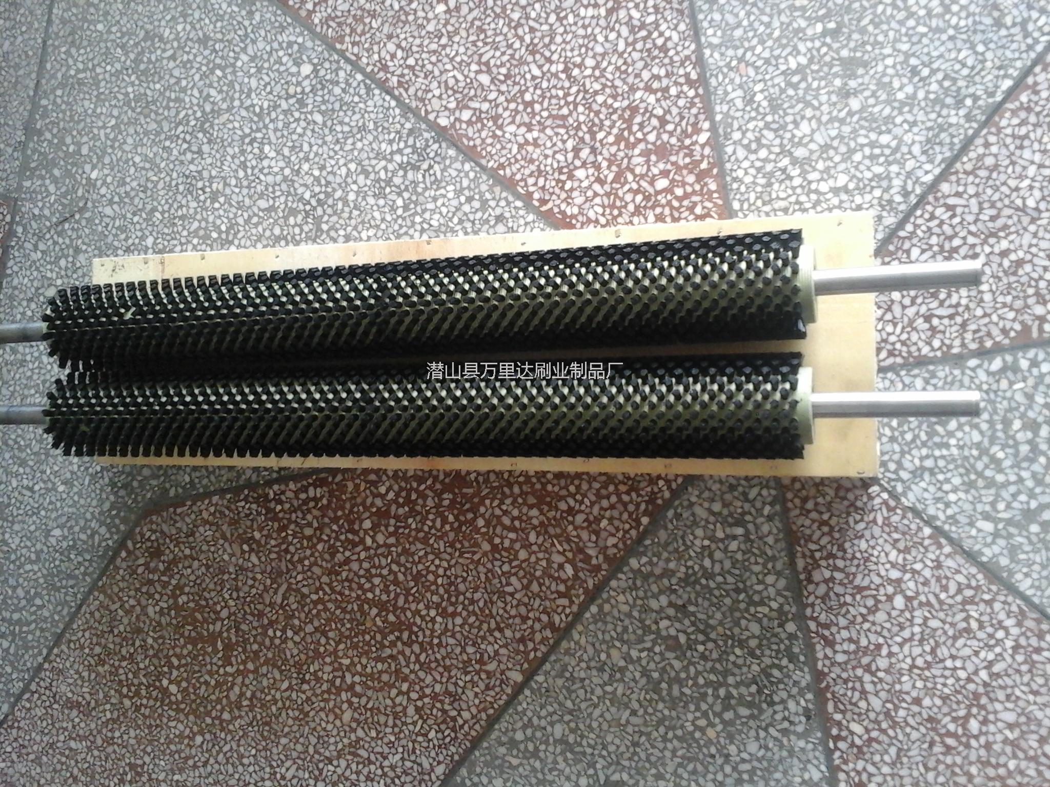 火爆訂購清洗除塵毛刷輥 清洗除塵毛刷輥生產(chǎn)廠家