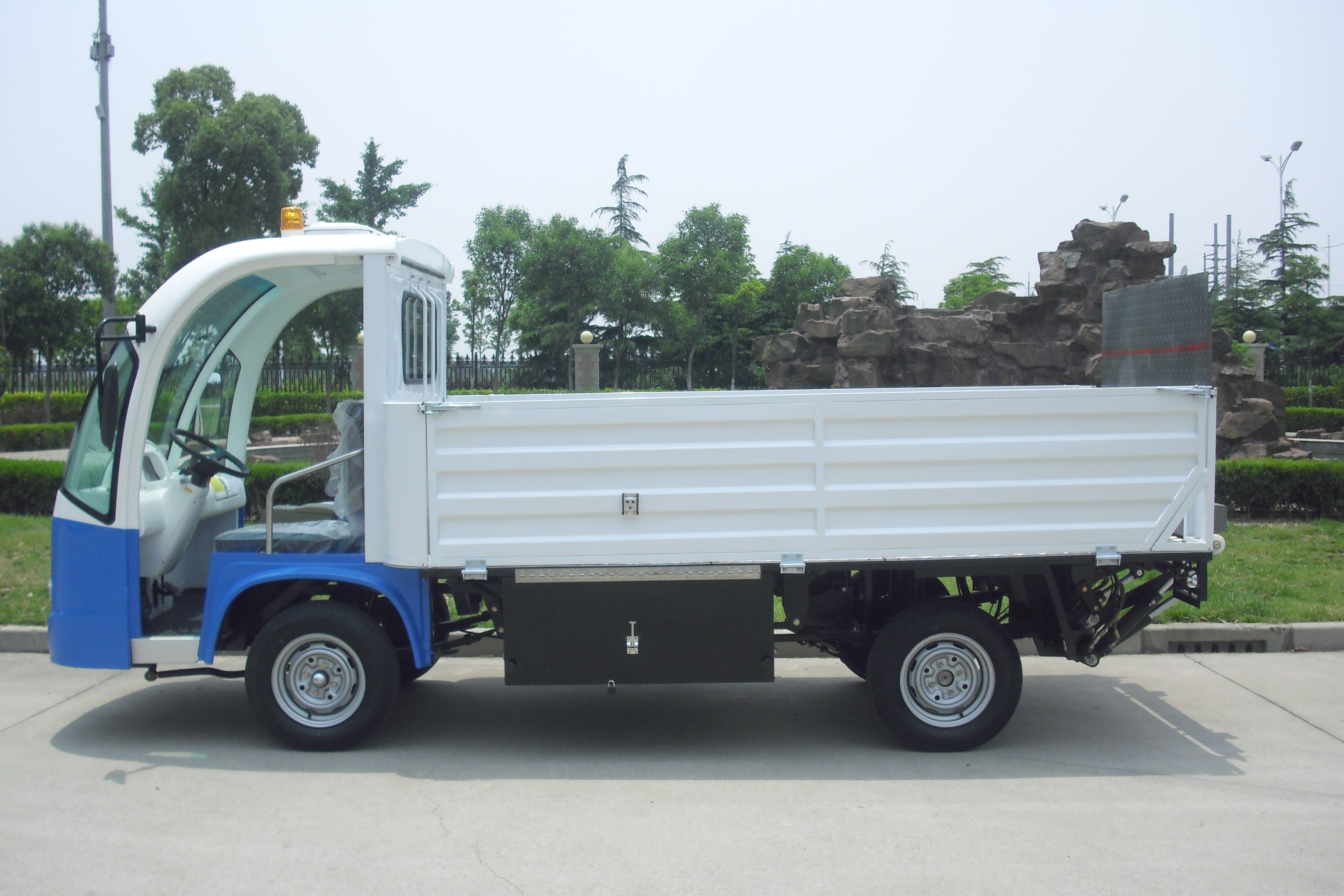 供應(yīng)用于的十二桶駁運車