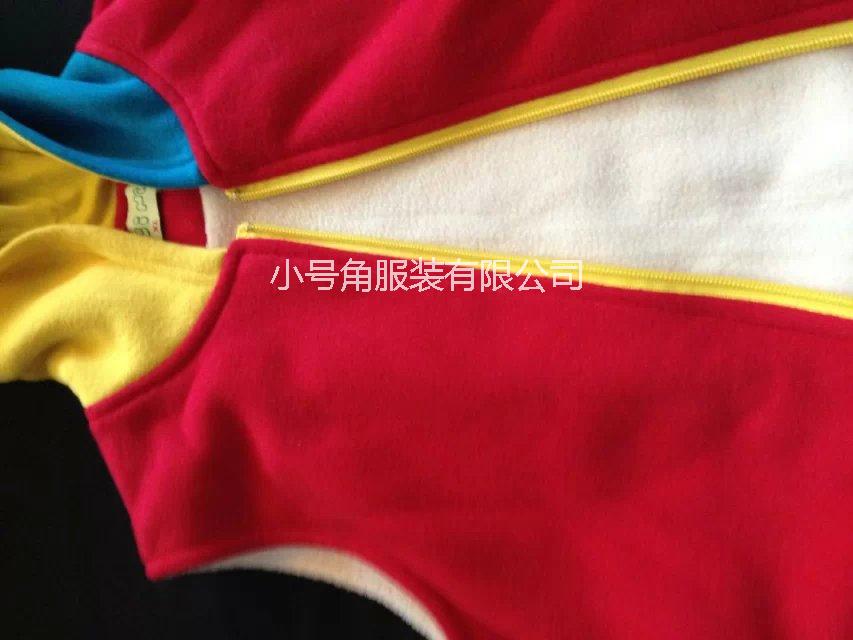 供應(yīng)新款冬裝幼兒園服價(jià)格