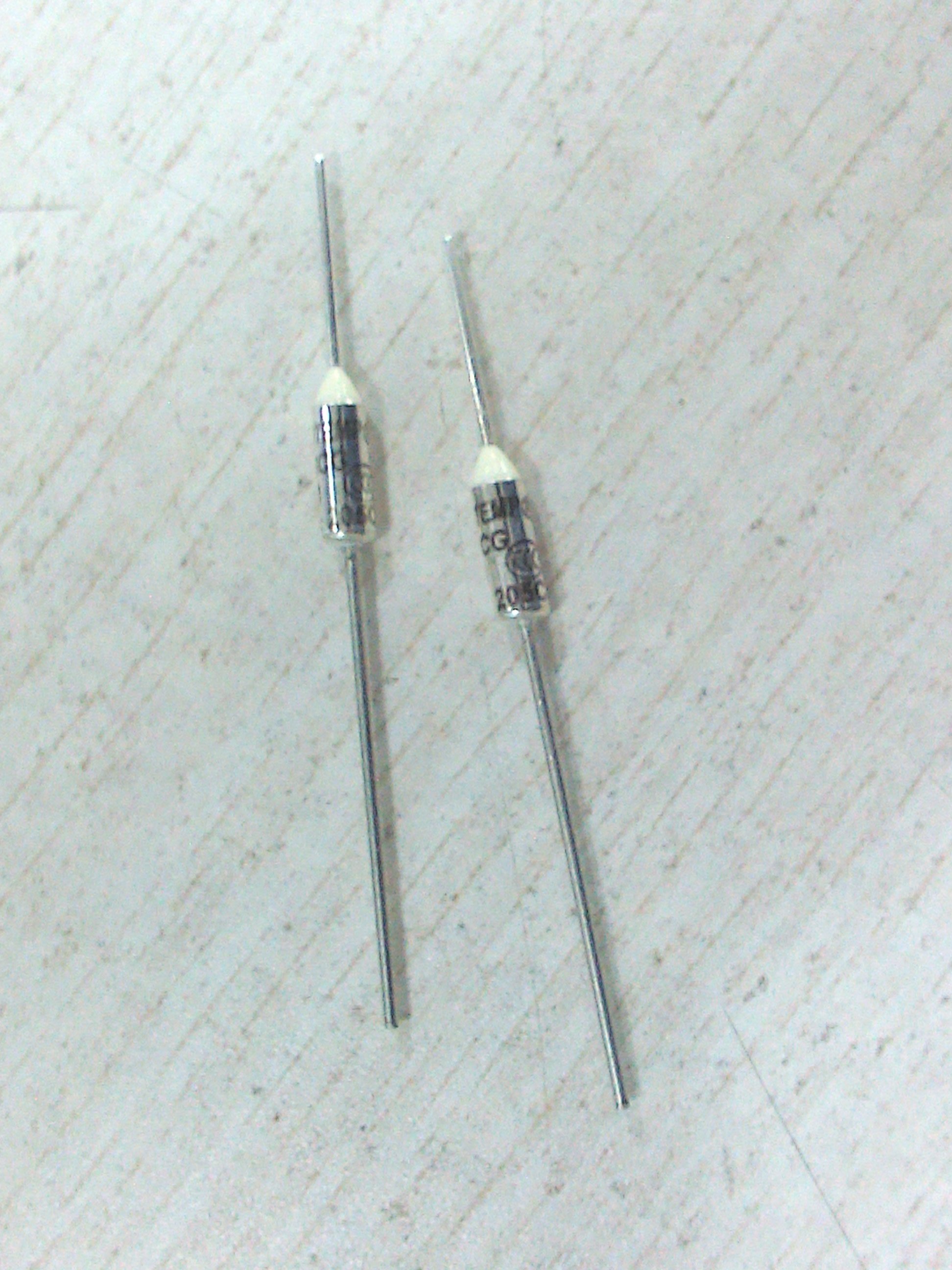 供應(yīng)用于中央空調(diào)|冰箱 |取暖器的艾黙生TOD溫度保險(xiǎn)絲G5A00240C