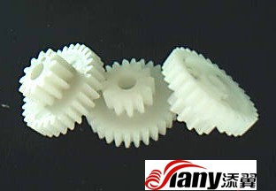 廠家直銷-塑膠料斜齒輪