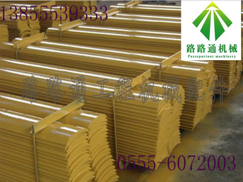 供應(yīng)徐工165平地機刀板耐磨