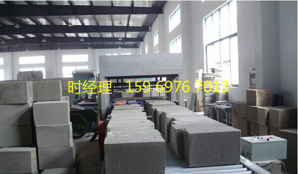 供應(yīng)水泥發(fā)泡保溫板設(shè)備省工省料且收益高
