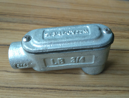供應(yīng)鑄鋼后蓋三通防爆穿線盒直銷價(jià)