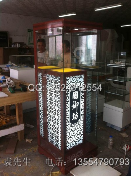 供應(yīng)紅酒展廳設(shè)計(jì)，紅酒展柜制作，展柜制作廠家