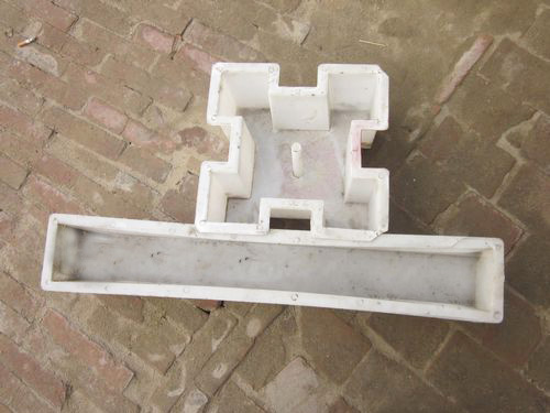 供應用于路緣石塑料模的路沿石模具，鑫達*之選，廠家直