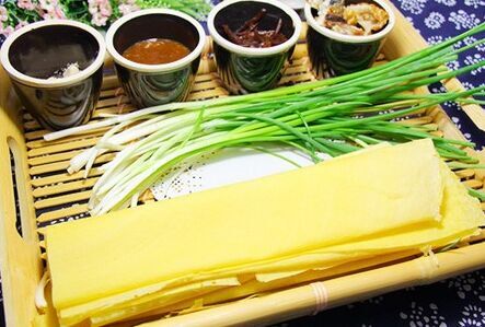 供應(yīng)用于烙煎餅的仿手工煎餅機(jī) 全自動(dòng)煎餅機(jī)設(shè)備