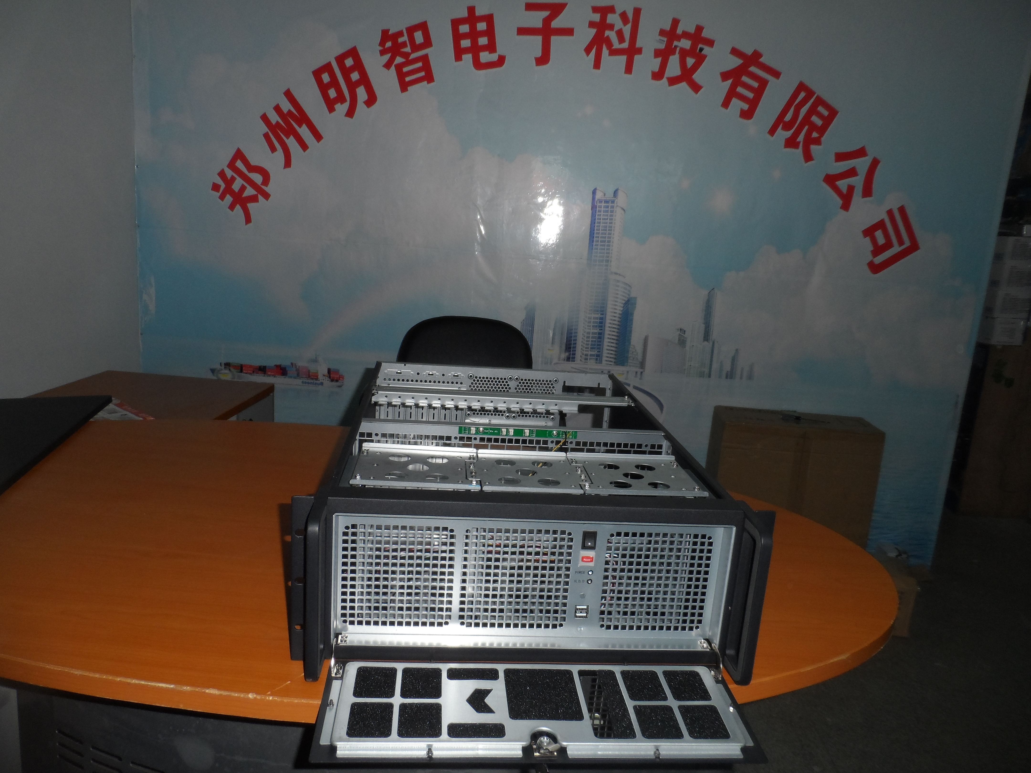 供應(yīng)拓普龍4U650 工控機(jī)箱