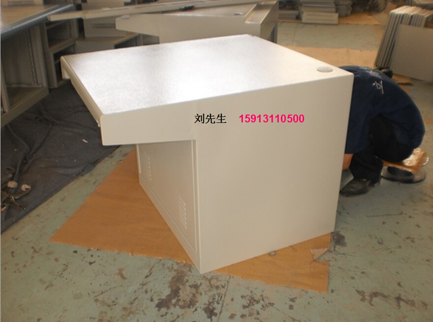 供應(yīng)立騰機(jī)柜單位平面操作臺 立騰機(jī)柜單位平面臺