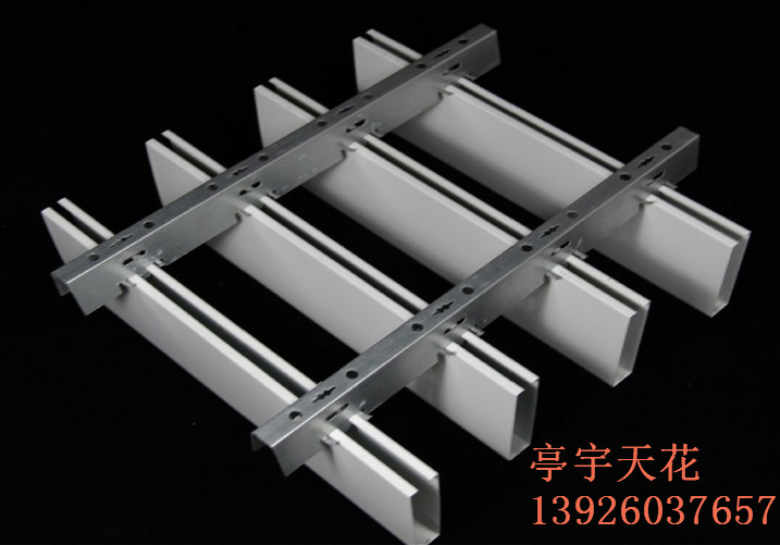 供應(yīng)用于裝修的弧形鋁方通鋁方通天花 鋁方通吊頂