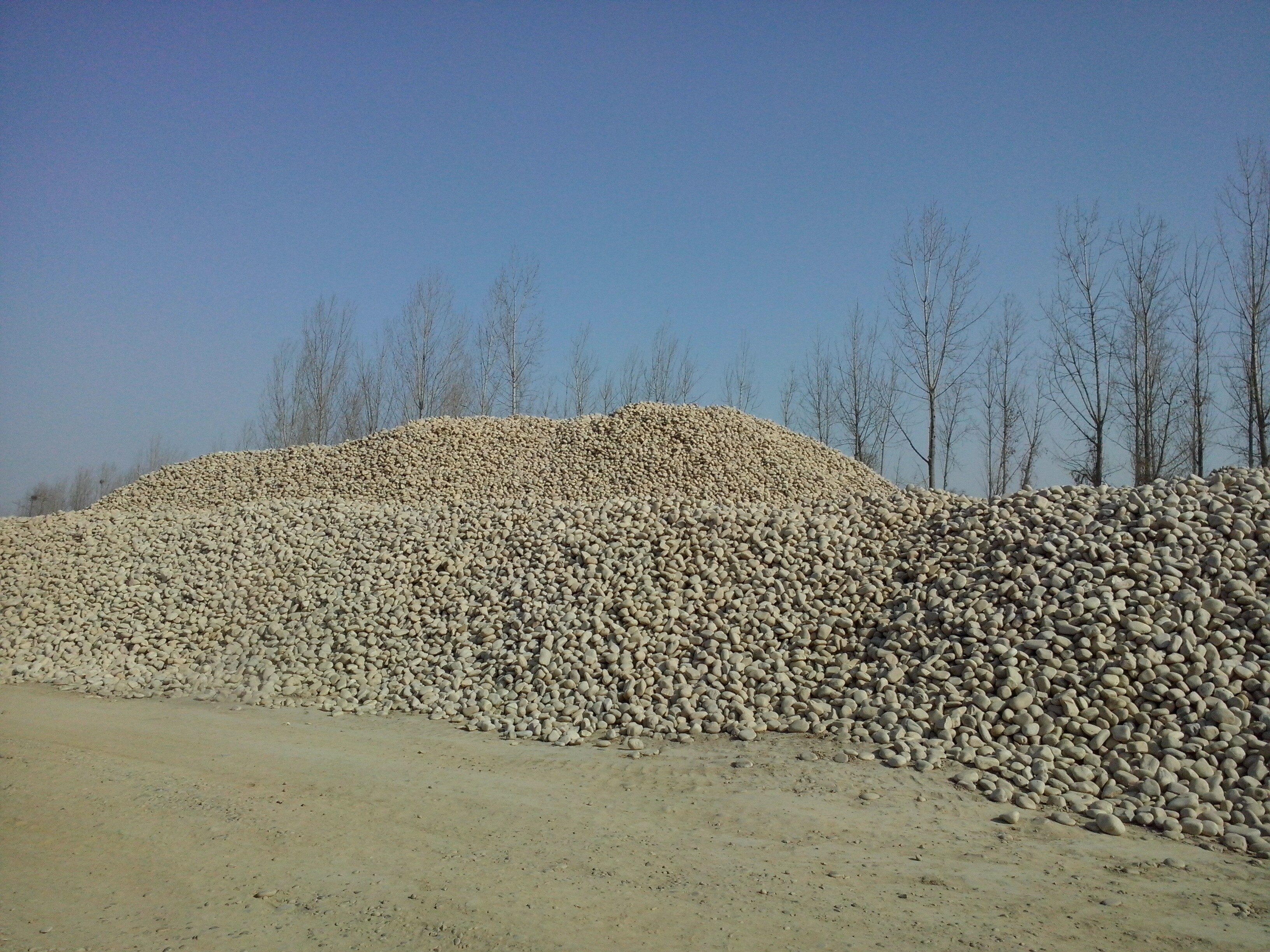 供應(yīng)太原天然鵝卵石景觀鵝卵石綠化鵝卵