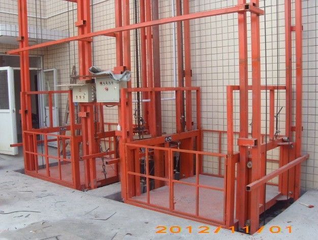爆款洛陽(yáng)導(dǎo)軌鏈條式升降貨梯 河南焦作升降機(jī)